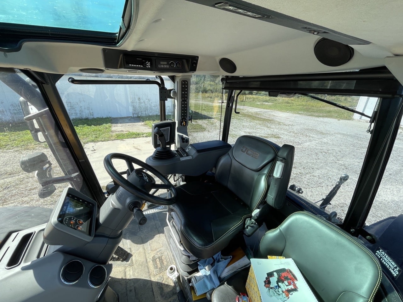 Photo of JCB 4220