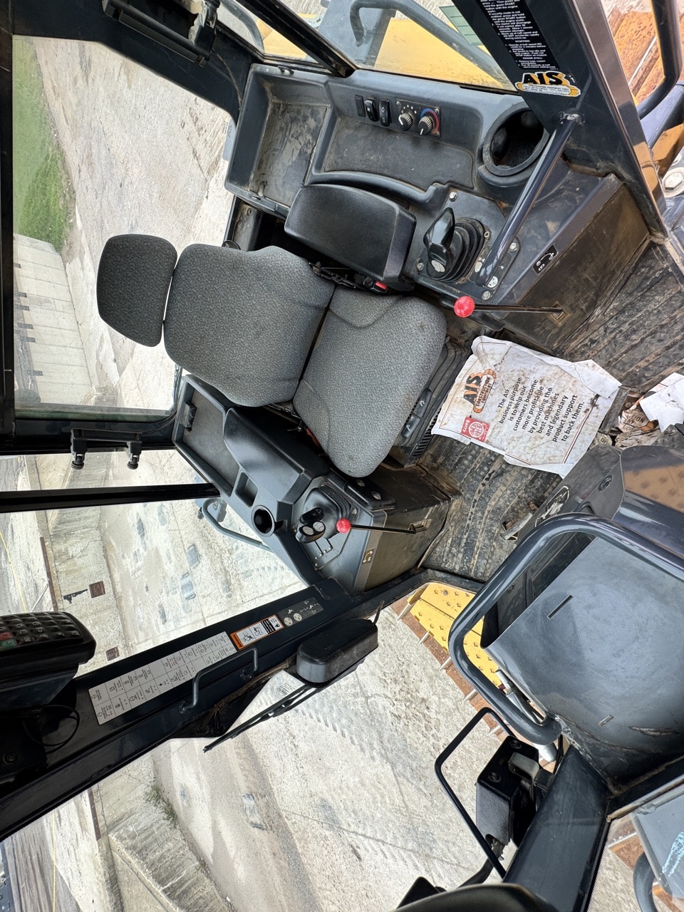 2019 John Deere 750K LGP EH