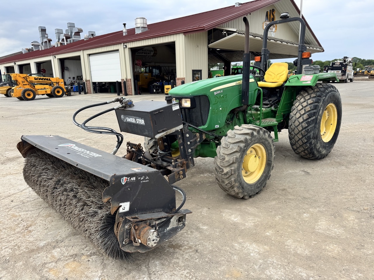 Photo of 2012 John Deere 5055E