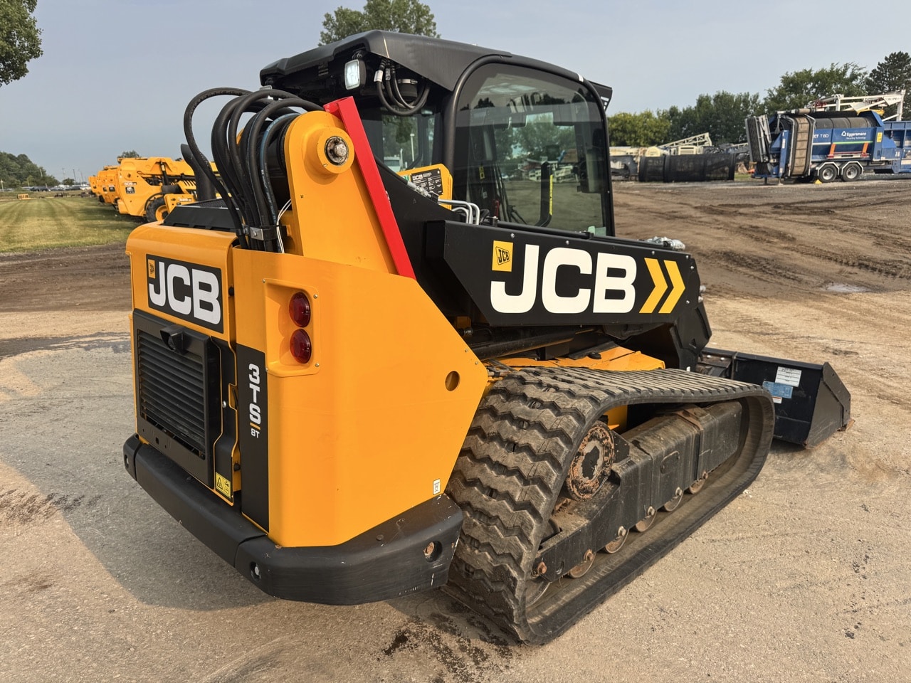 2024 JCB 3TS-8T