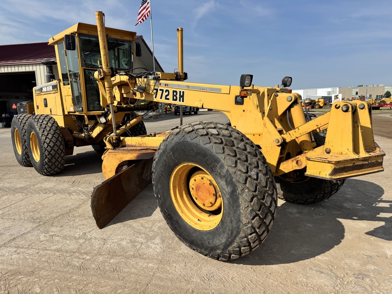 Photo of a 1994 John Deere 772BH