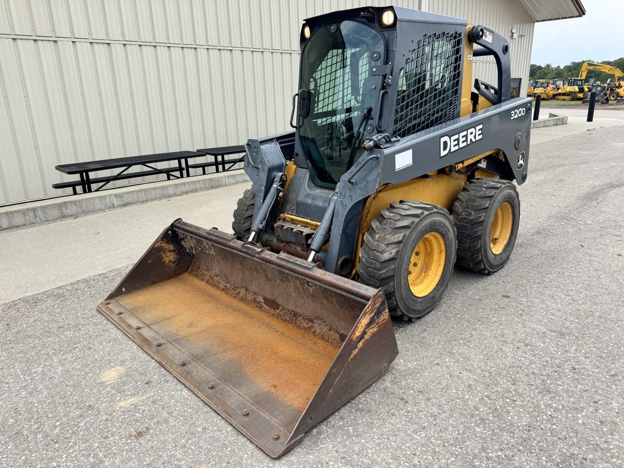 Photo of 2012 John Deere 320D