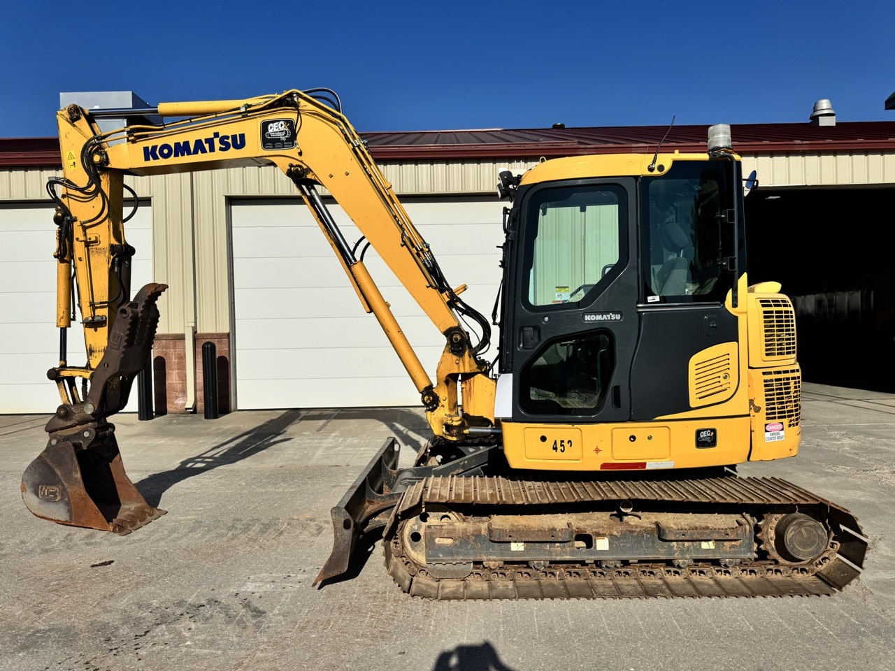 2016 Komatsu PC88MR-10