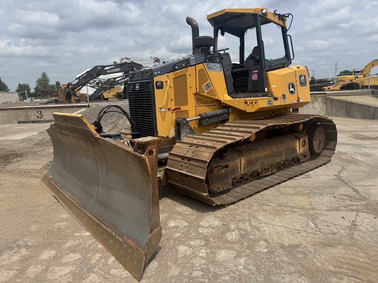 Photo of a 2018 John Deere 750K LGP EH