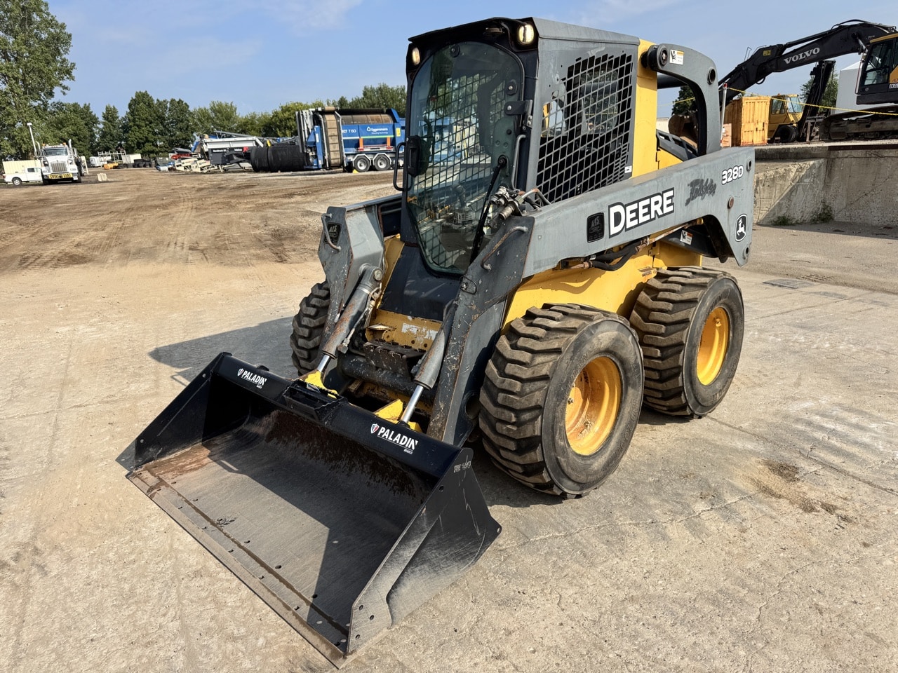 Photo of 2012 John Deere 328D