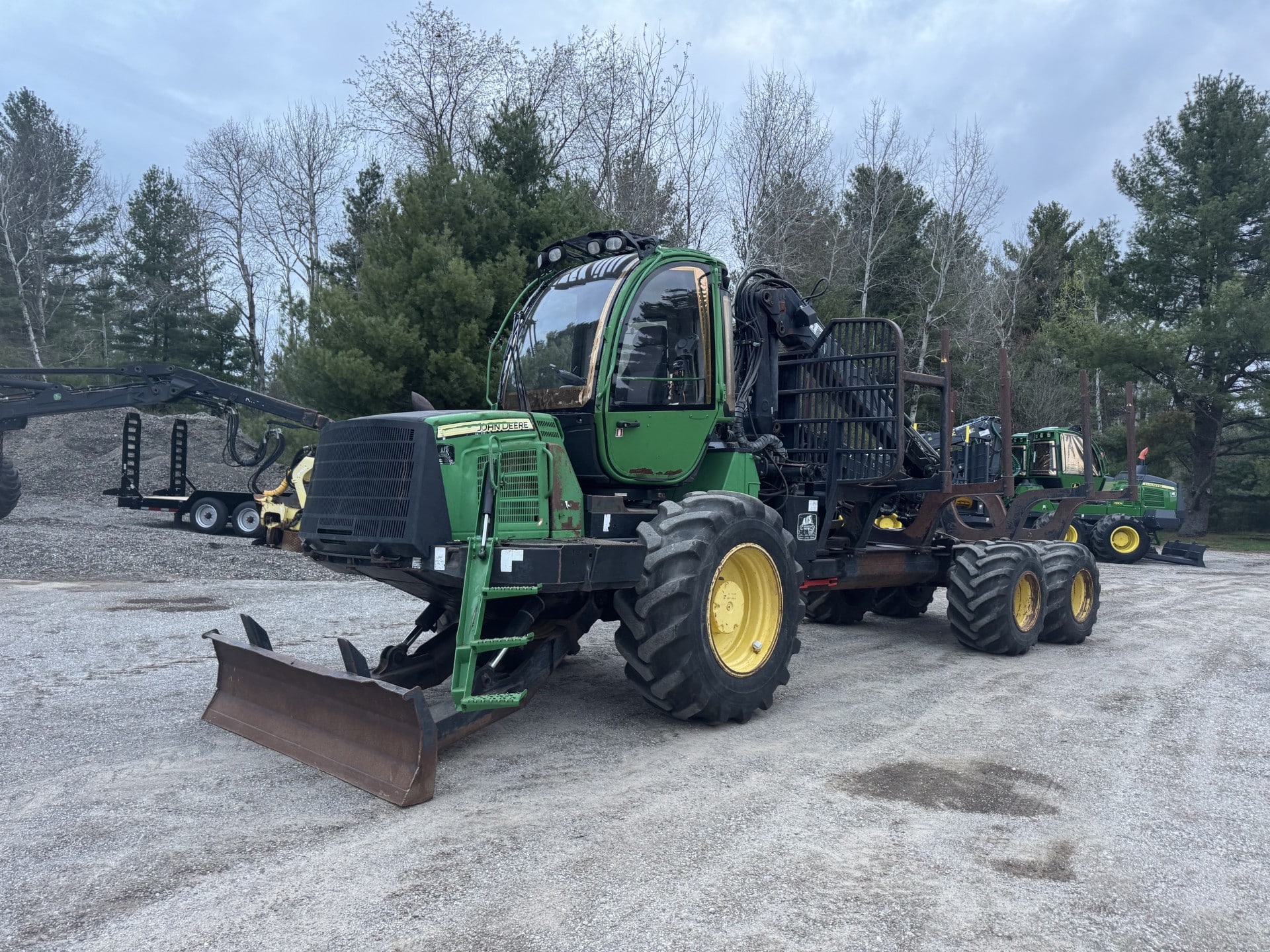 Photo of a 2011 John Deere 1010E