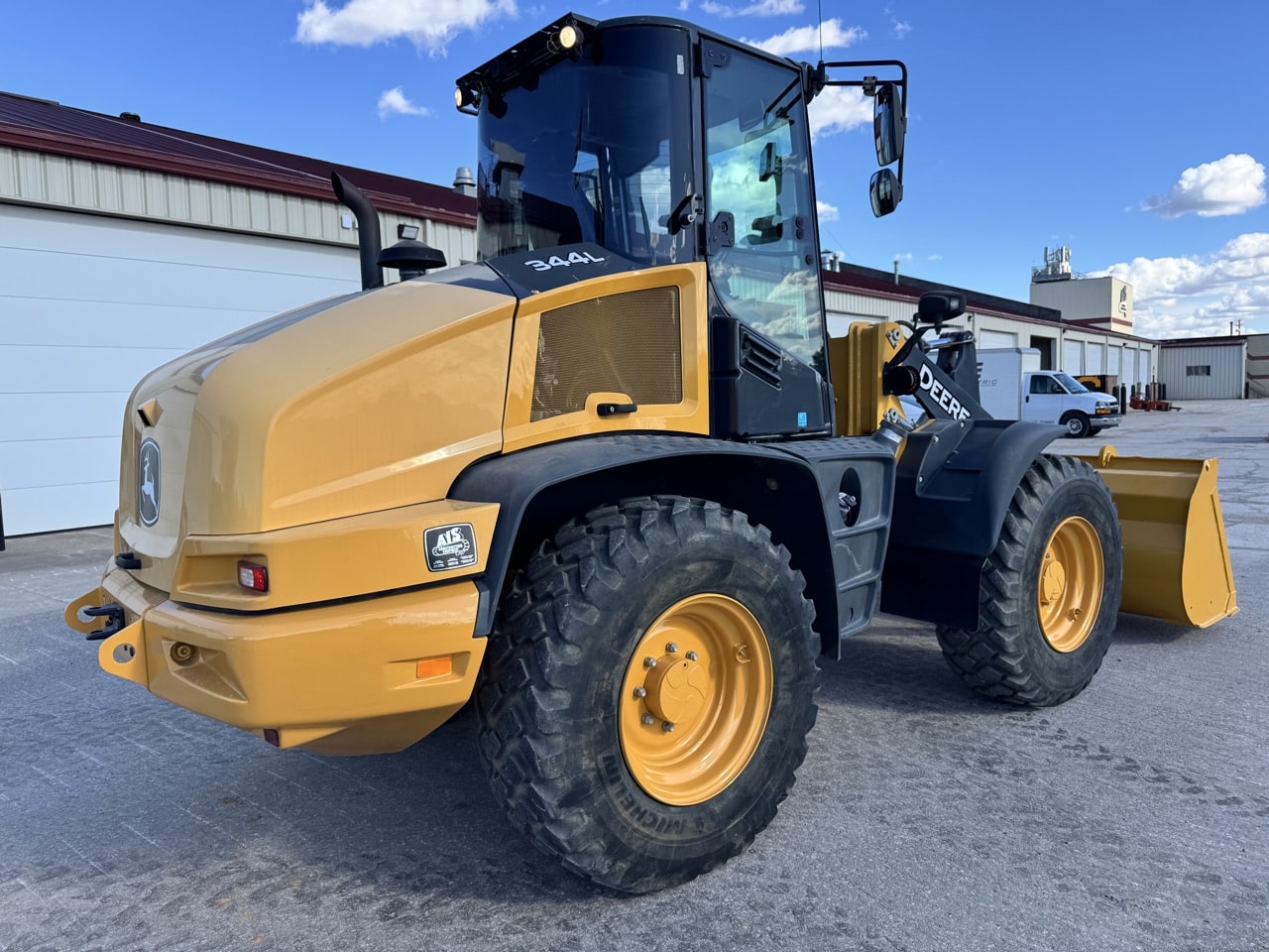 John Deere 344L