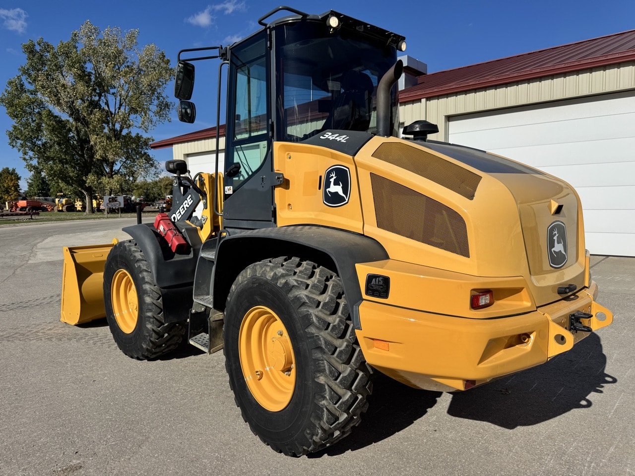 John Deere 344L