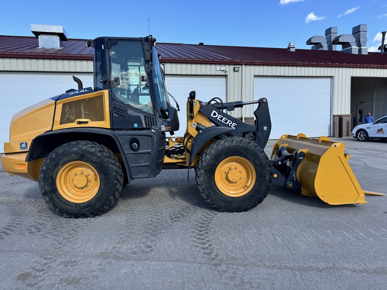 John Deere 344L