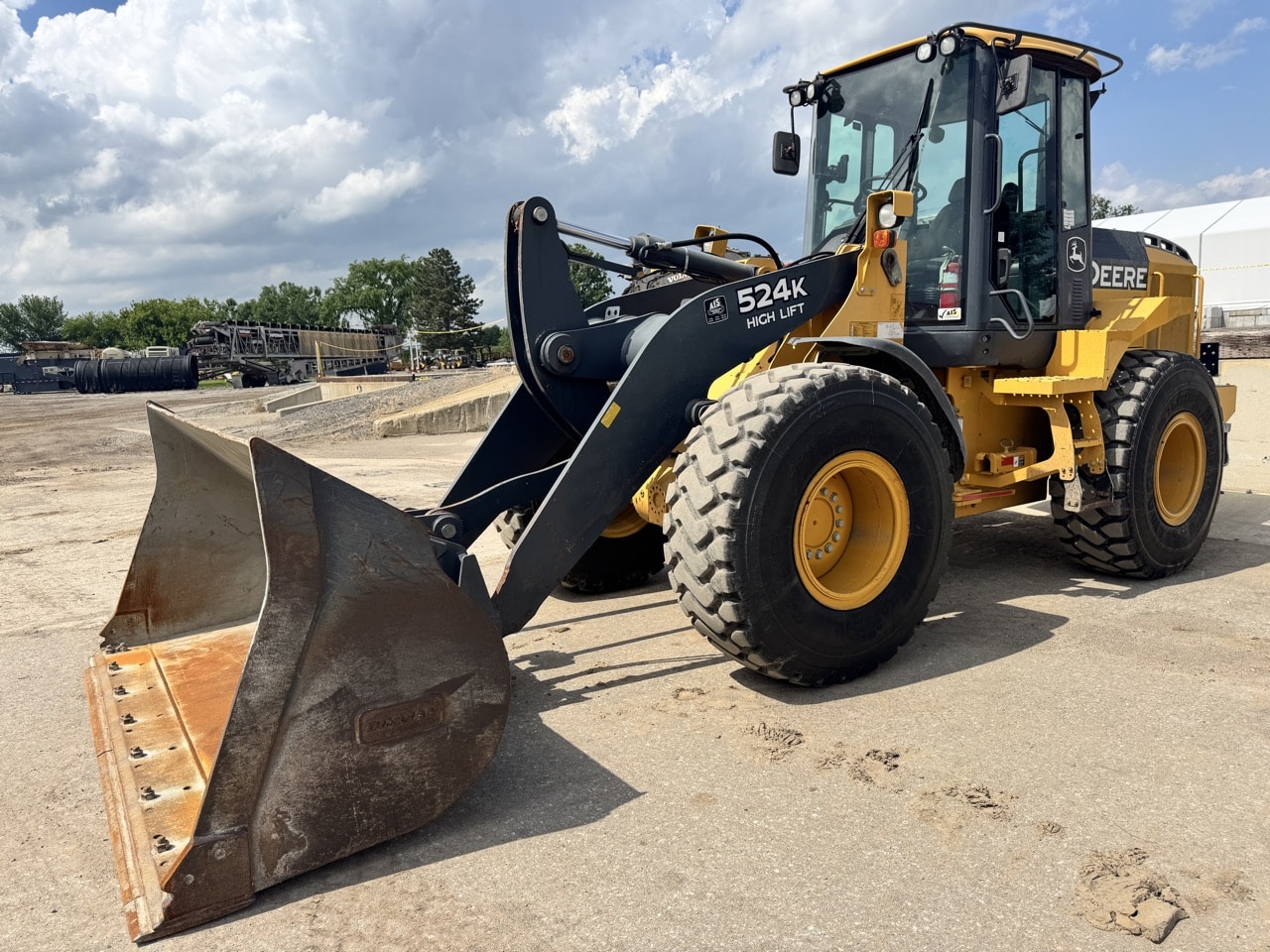 Photo of a 2015 John Deere 524K HL