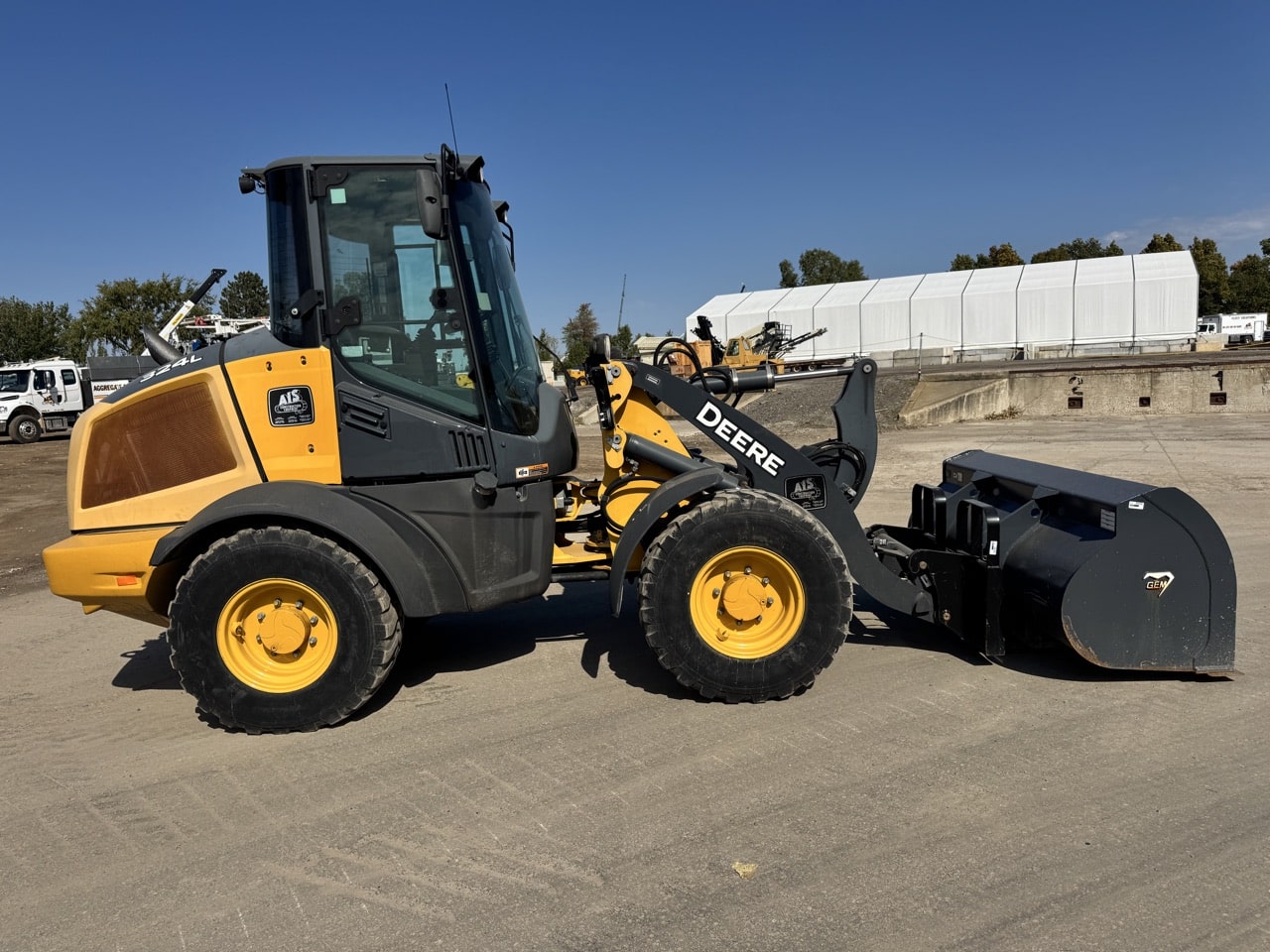 2020 John Deere 324L