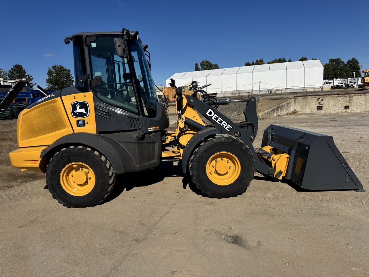 2021 John Deere 324L