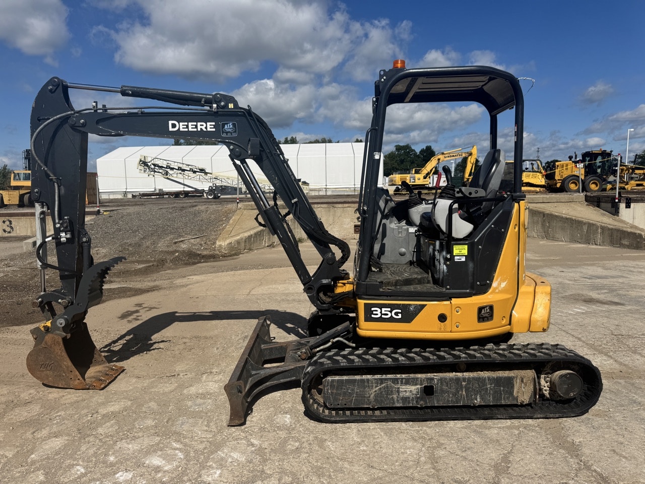 2022 John Deere 35G