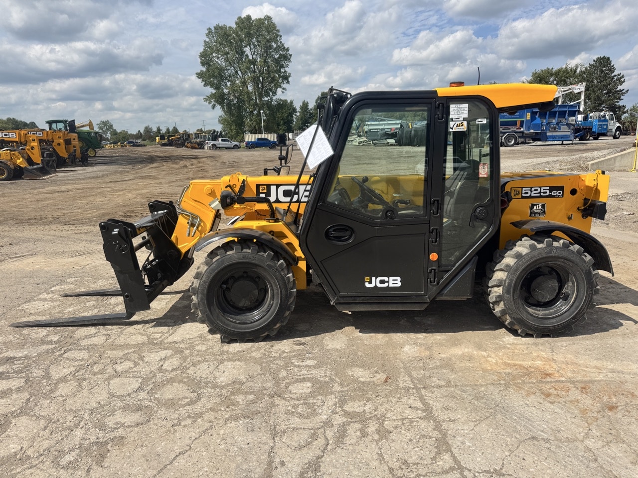 JCB 525-60