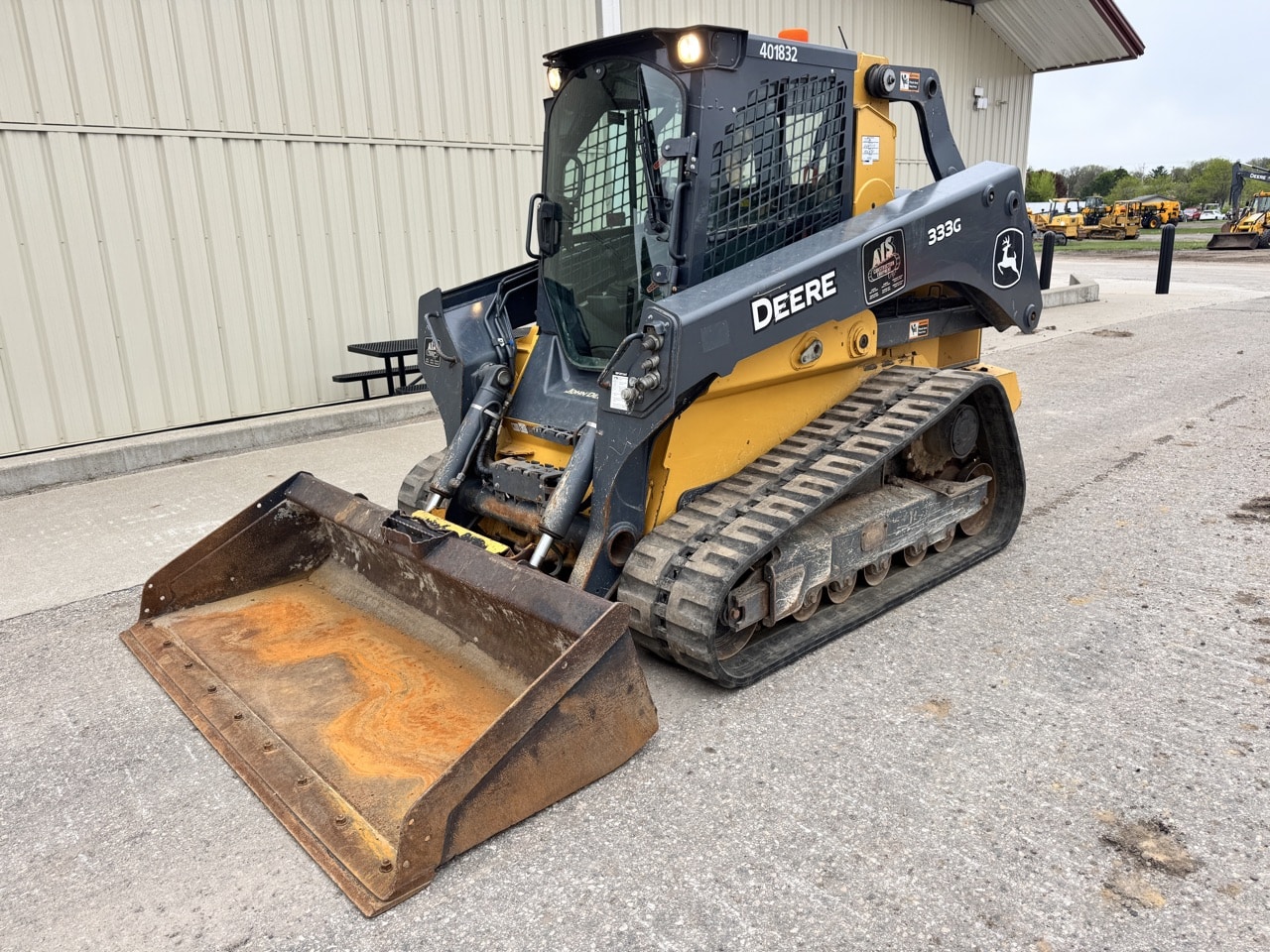 Photo of a 2019 John Deere 333G