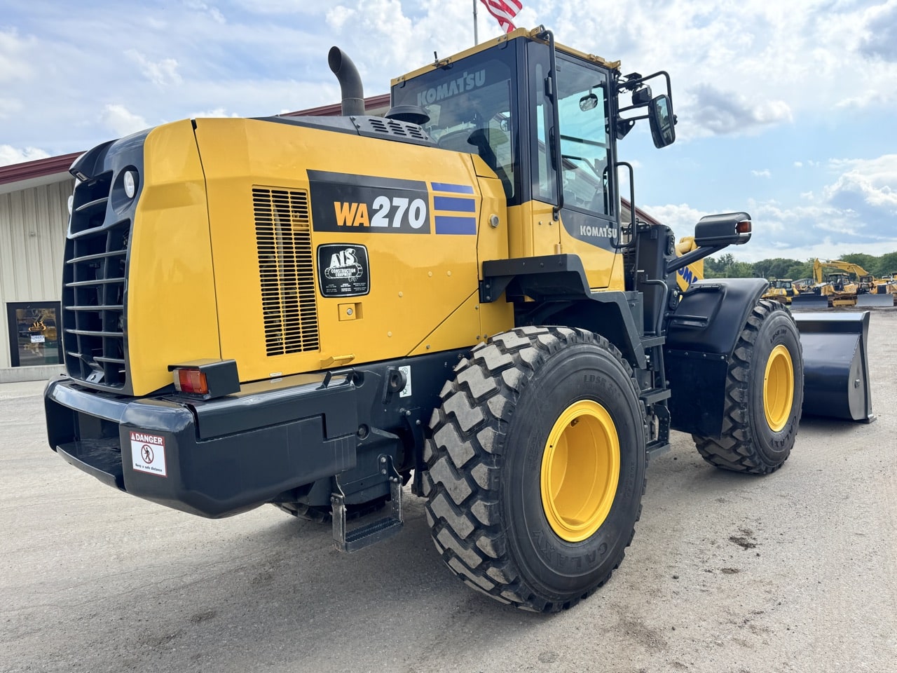 2020 Komatsu WA270-8