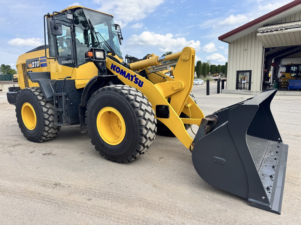 2020 Komatsu WA270-8