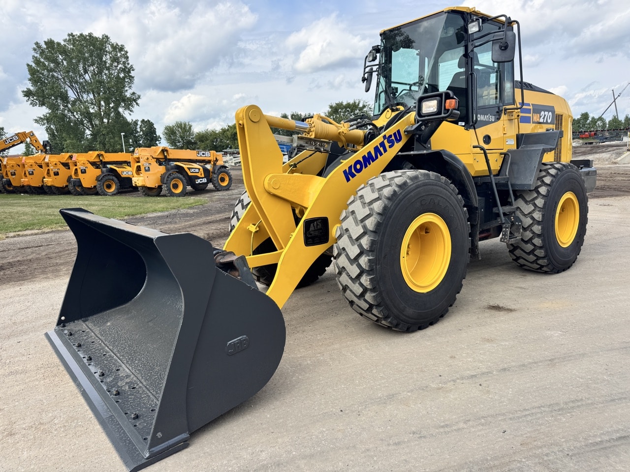 Photo of 2020 Komatsu WA270-8