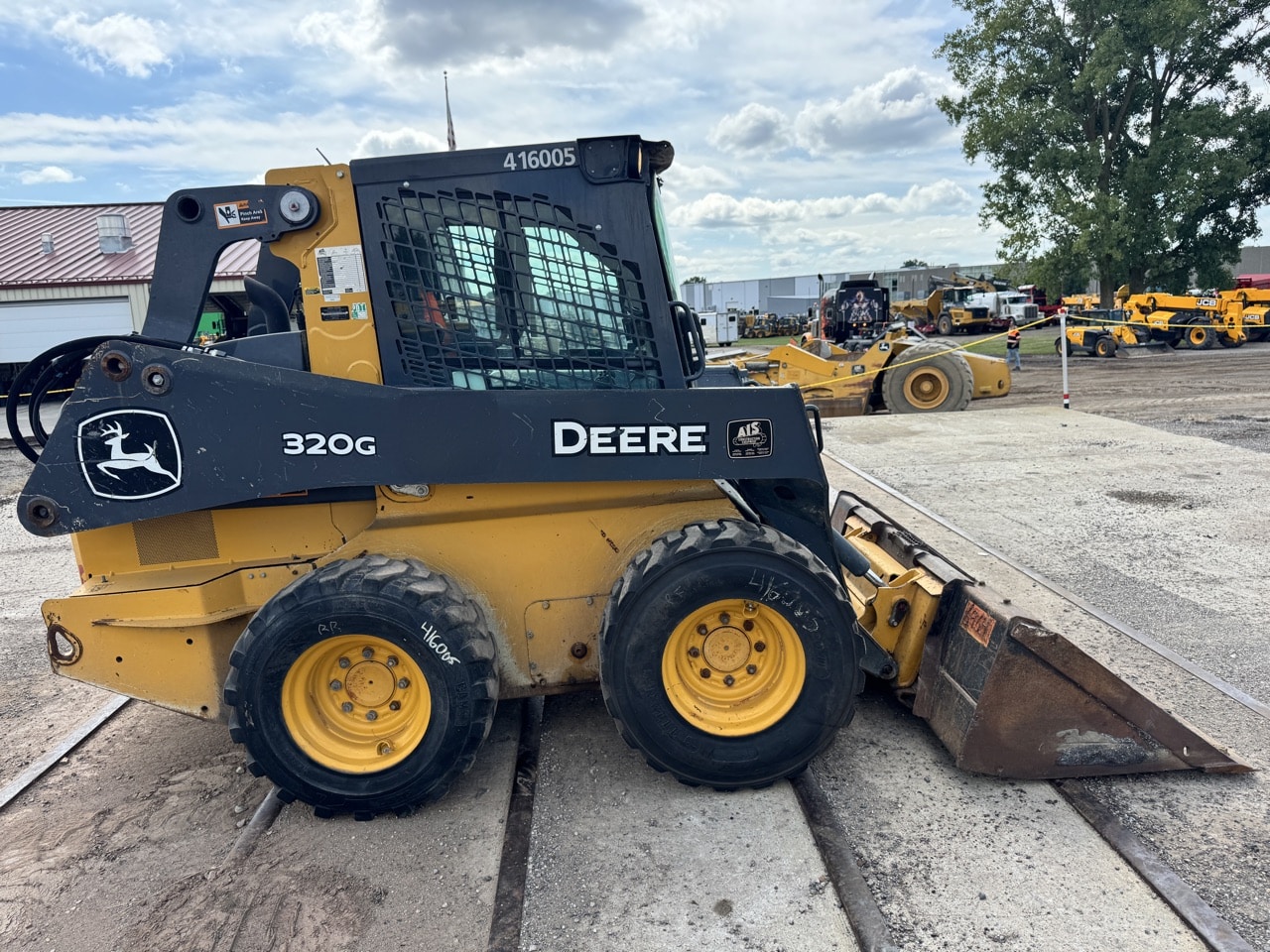 2020 John Deere 320G