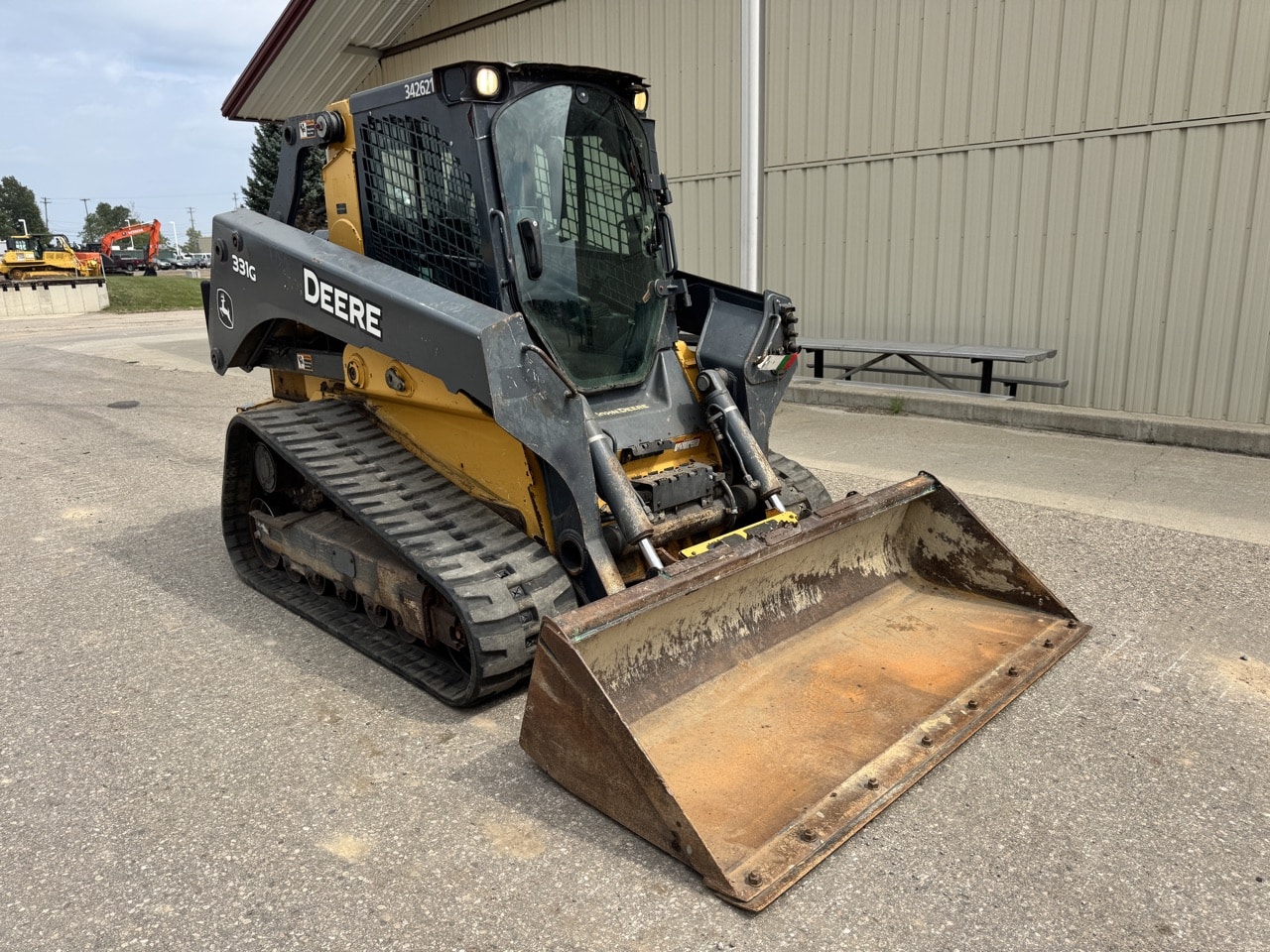 2019 John Deere 331G
