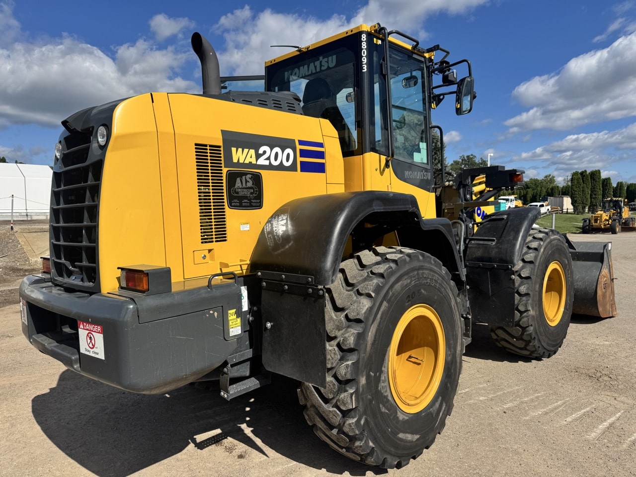 2023 Komatsu WA200-8